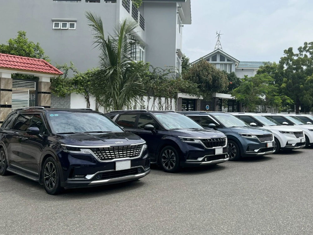 dich-vu-cho-thue-xe-du-lich-02.jpg dich-vu-cho-thue-xe-du-lich-02.jpg